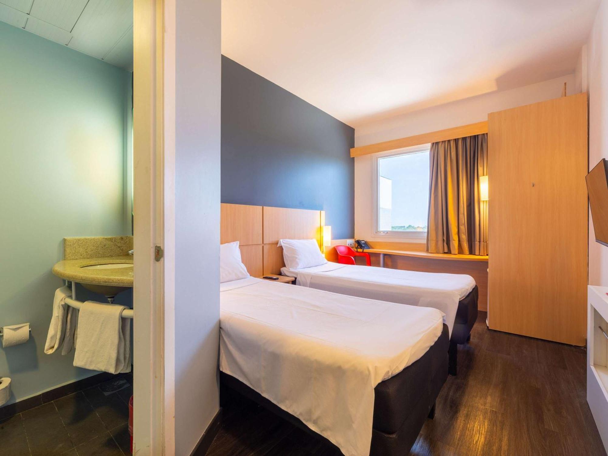 Ibis Manaus Aeroporto Hotell Exteriör bild