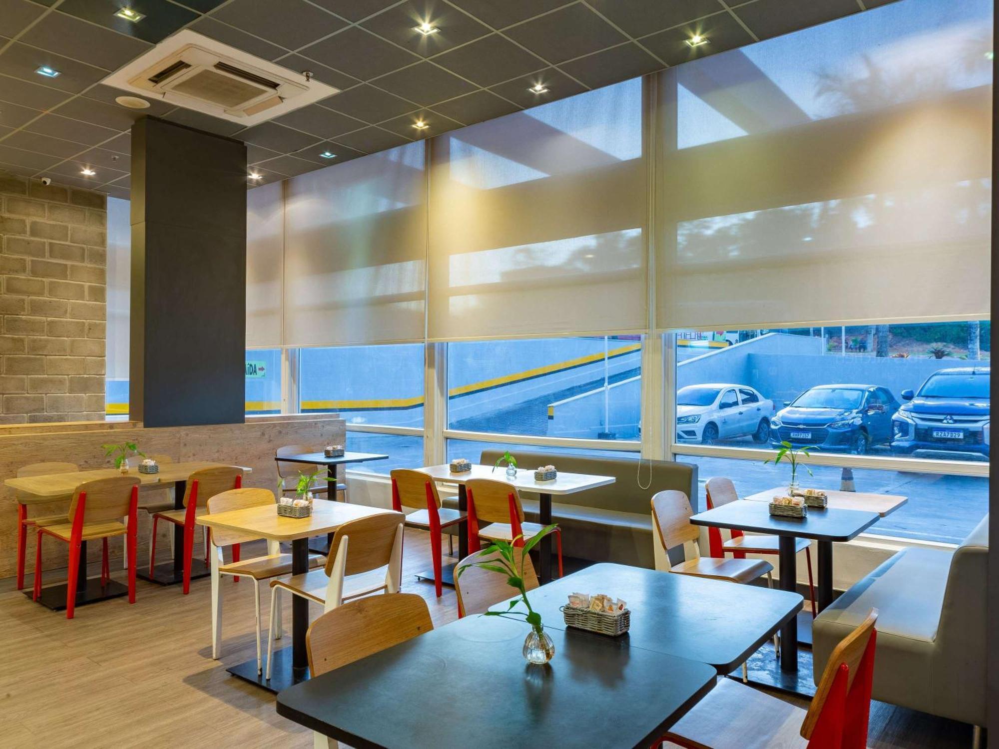 Ibis Manaus Aeroporto Hotell Exteriör bild