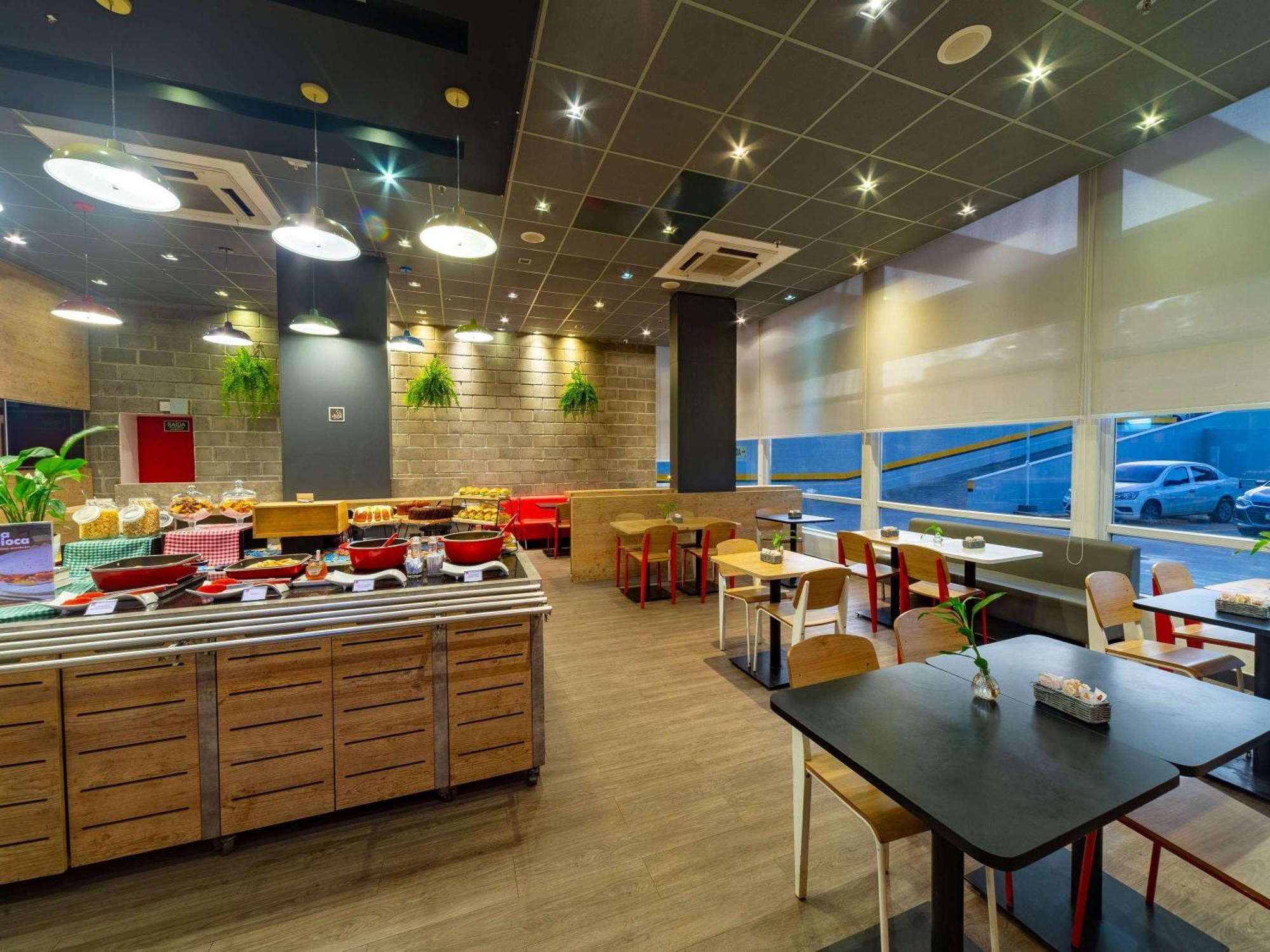 Ibis Manaus Aeroporto Hotell Exteriör bild