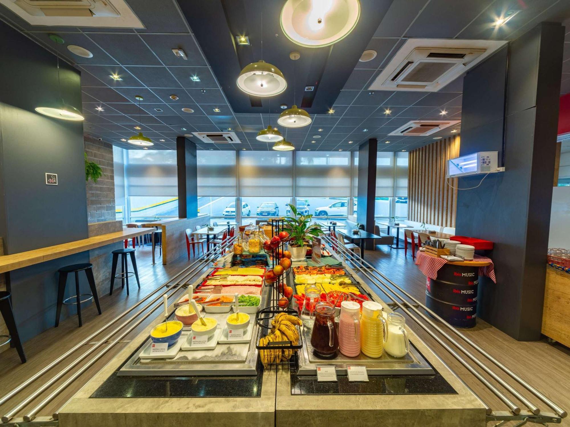 Ibis Manaus Aeroporto Hotell Exteriör bild
