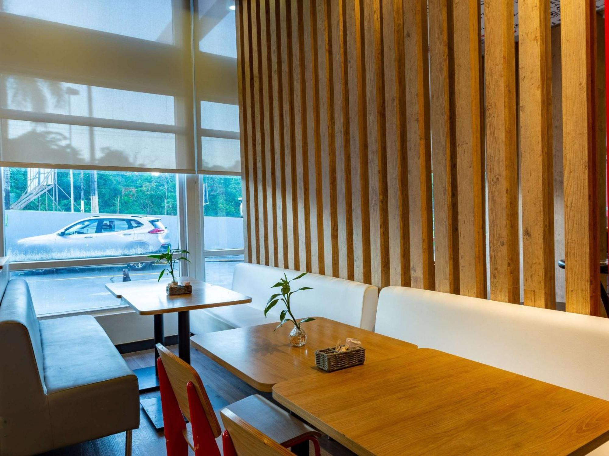 Ibis Manaus Aeroporto Hotell Exteriör bild